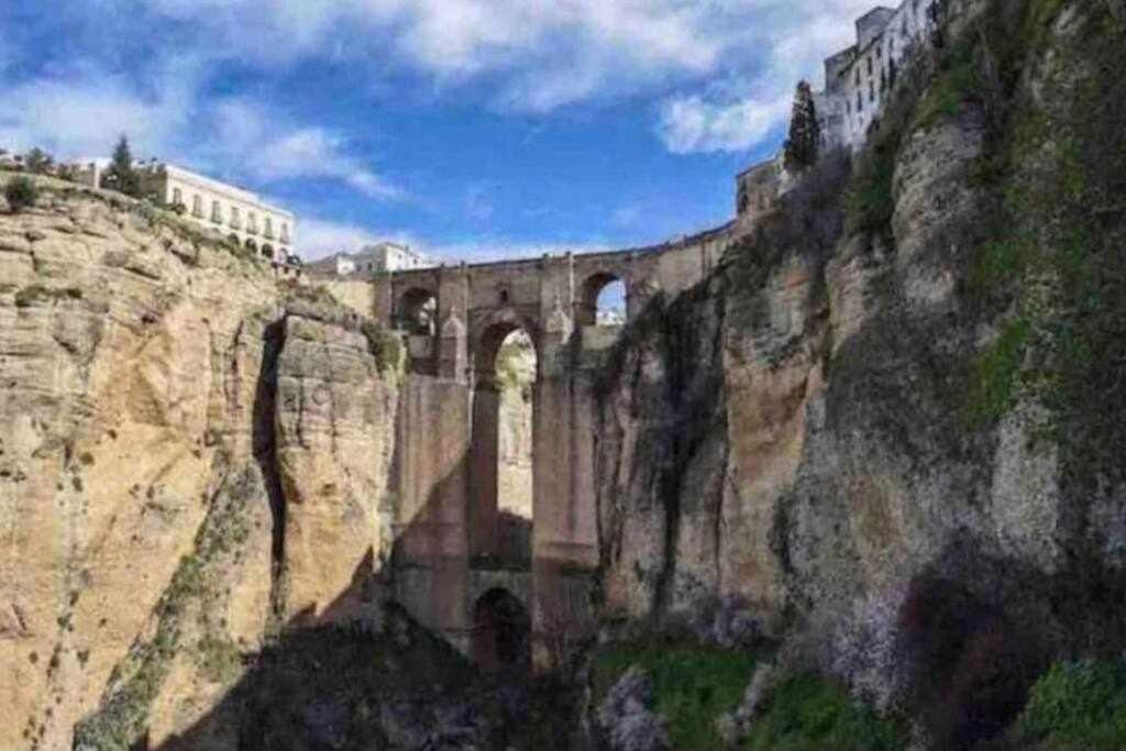 XI Apartamentos Morales & Arnal روندا المظهر الخارجي الصورة